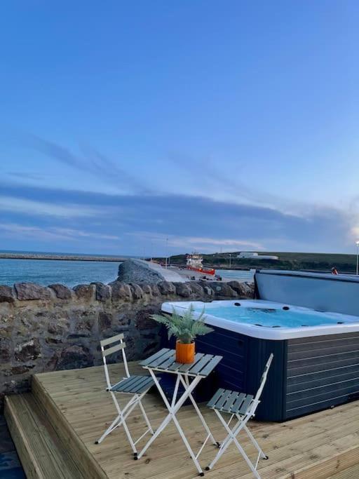 Lighthouse Cottage With Hottub Aberdeen Extérieur photo